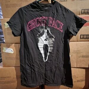 Ghostface Black Graphic Tshirt Women's Small S Scream Horror Movie Halloween EUC